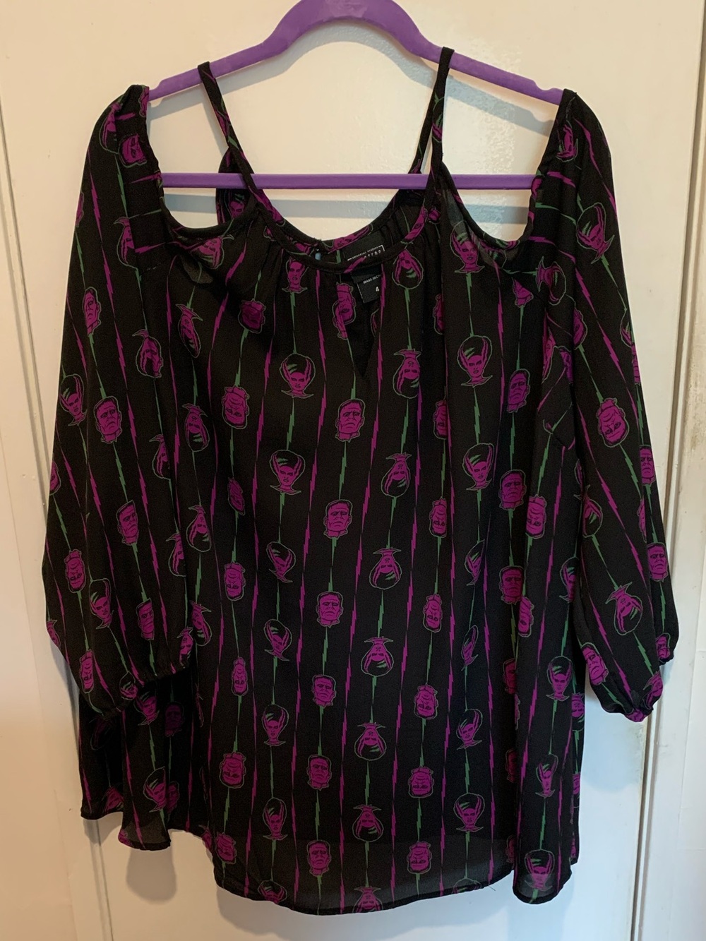 Frank & the Bride cold shoulder top